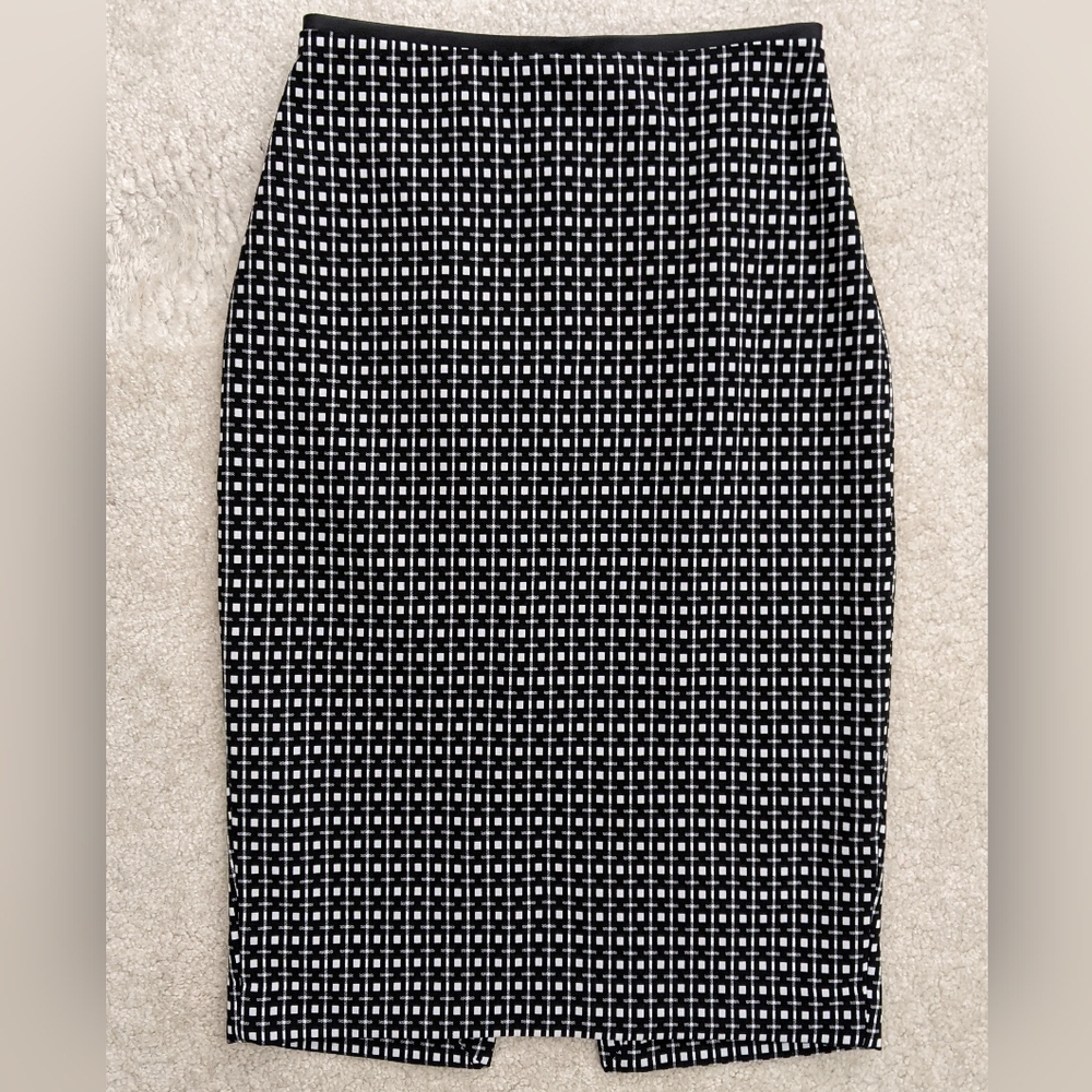 NWT Express black white skirt